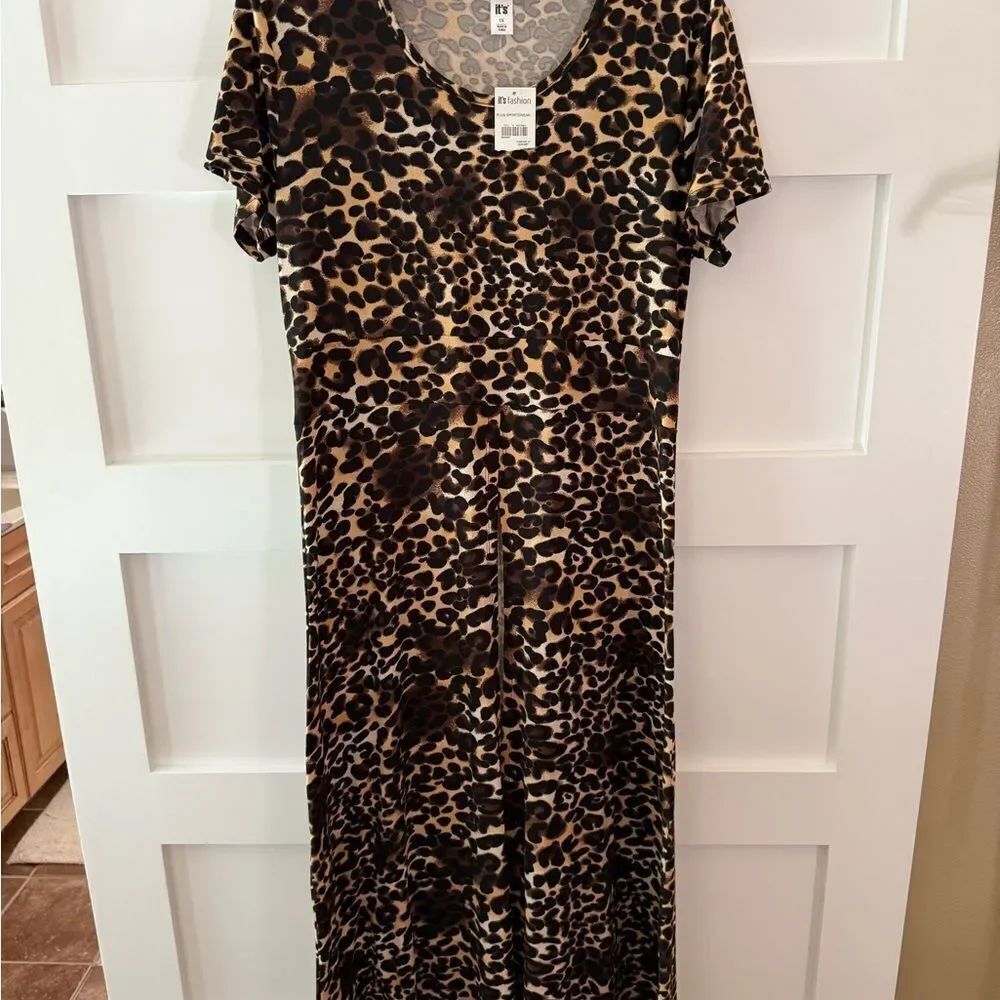 Leopard Print Maxi Dress - Picture 5 of 10